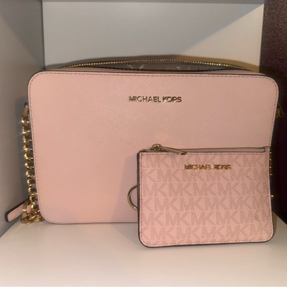 Michael Kors Handbags - Michael Kors Jet Set Large Saffiano Leather Crossbody + Wallet – Like New